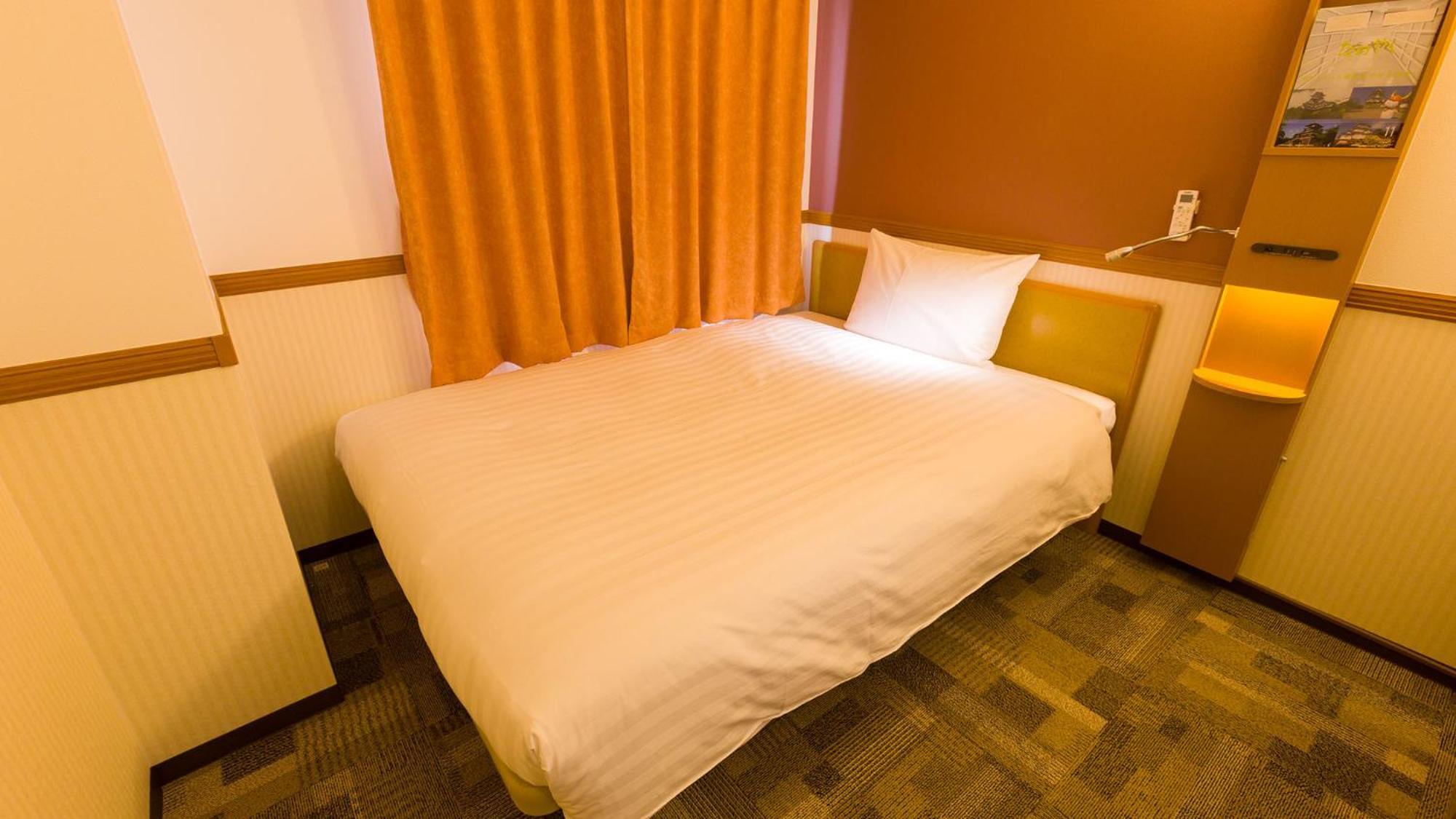 Toyoko Inn Kanazawa-Eki Higashi-Guchi Room photo